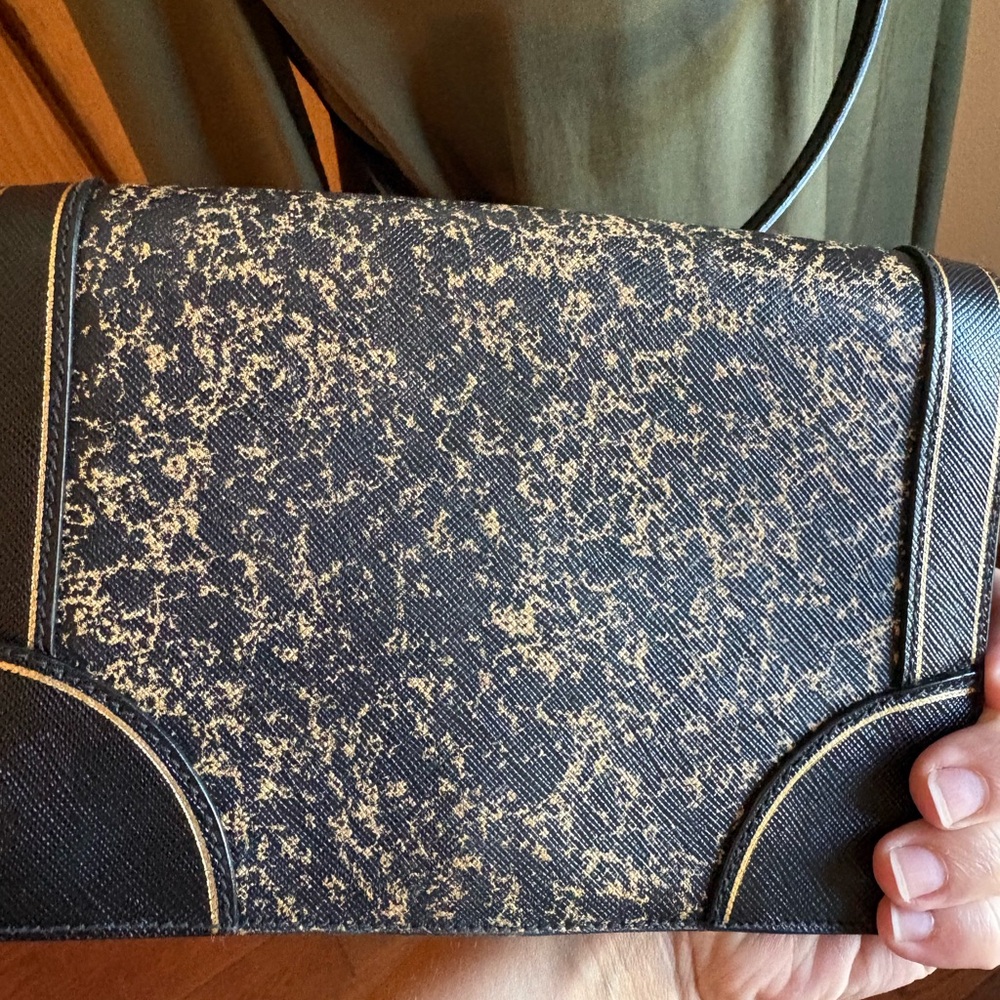 Prada Black Leather Crossbody with Gold Speckle Detail - Picture 2 of 10